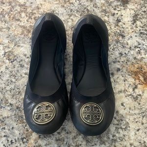 Tory Burch Caroline Flat, Size 8M